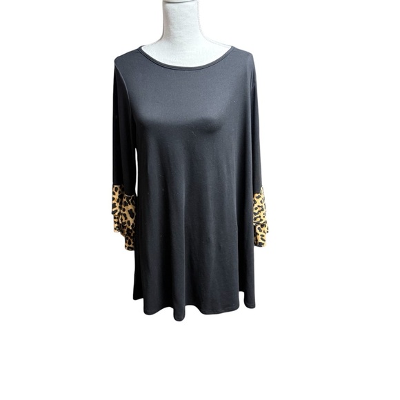 Beeson River dress with Leopard Print Sleeves maybe a medium?  No size tag - Picture 1 of 5
